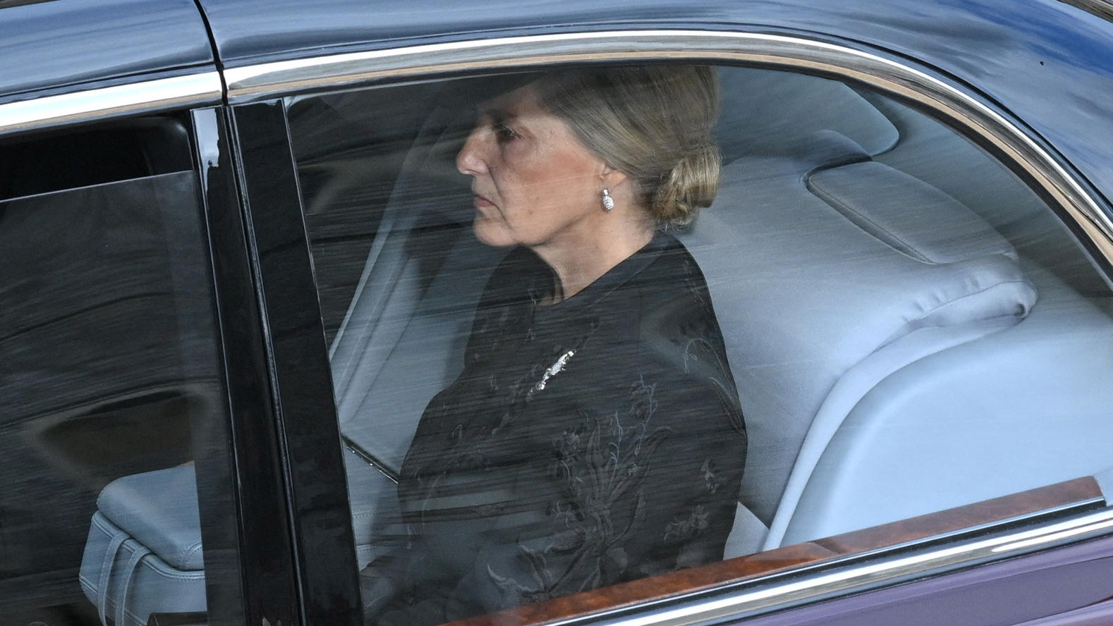 Herzogin Sophie trug in Erinnerung an die Queen ein ganz besonderes Kleid.