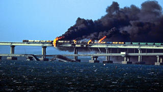 Die Krim-Brücke stand nach einer Explosion in Flammen. Für Russland eine weitere Blamage, schätzt Sicherheitsexperte Joachim Weber.