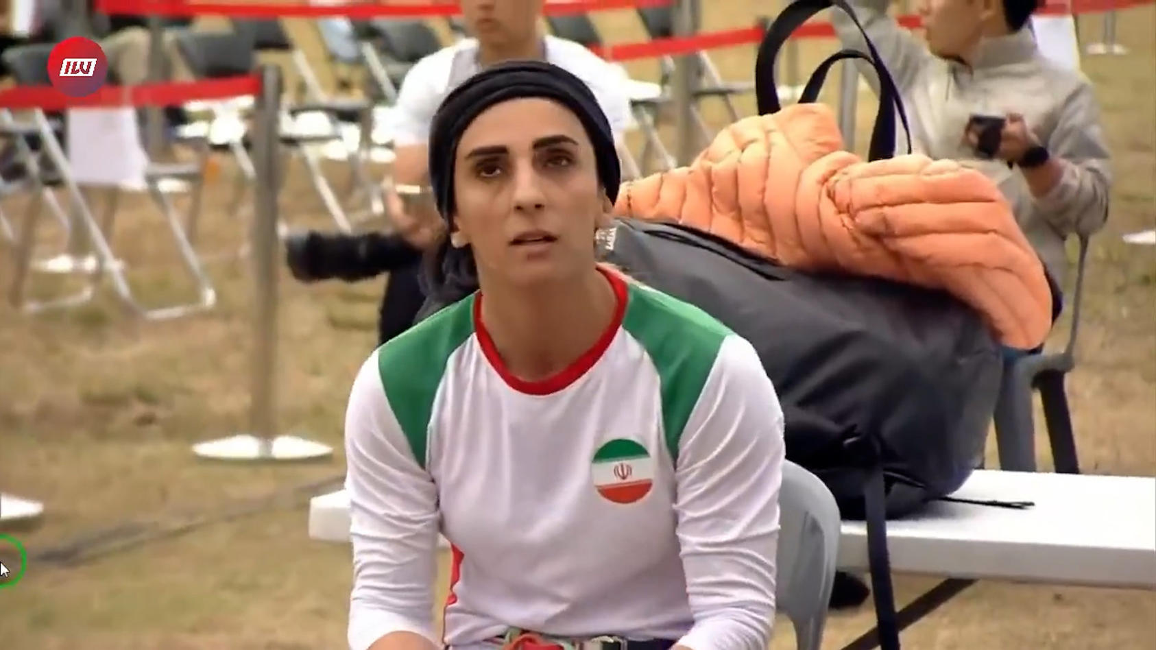 iranische-klettersportlerin-elanz-rekabi-wurde-fur-ihren-mut-bewundert