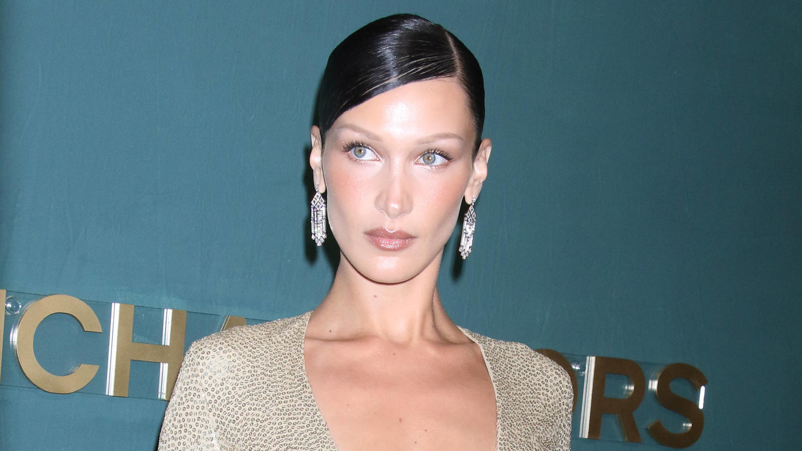  NEW YORK, NY - OCTOBER 17: Bella Hadid at the 16th annual God s Love We Deliver Golden Heart Awards at The Glasshouse on October 17, 2022 in New York City. PUBLICATIONxNOTxINxUSA Copyright: xRWx