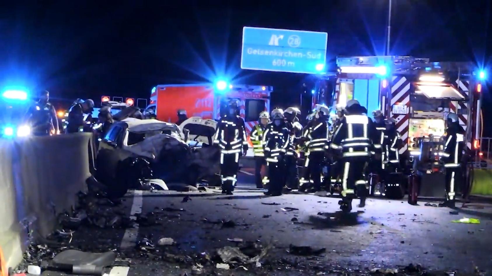 Autobahn Noch Bis Mindestens 10 Uhr Gesperrt: Geisterfahrer Verursacht ...