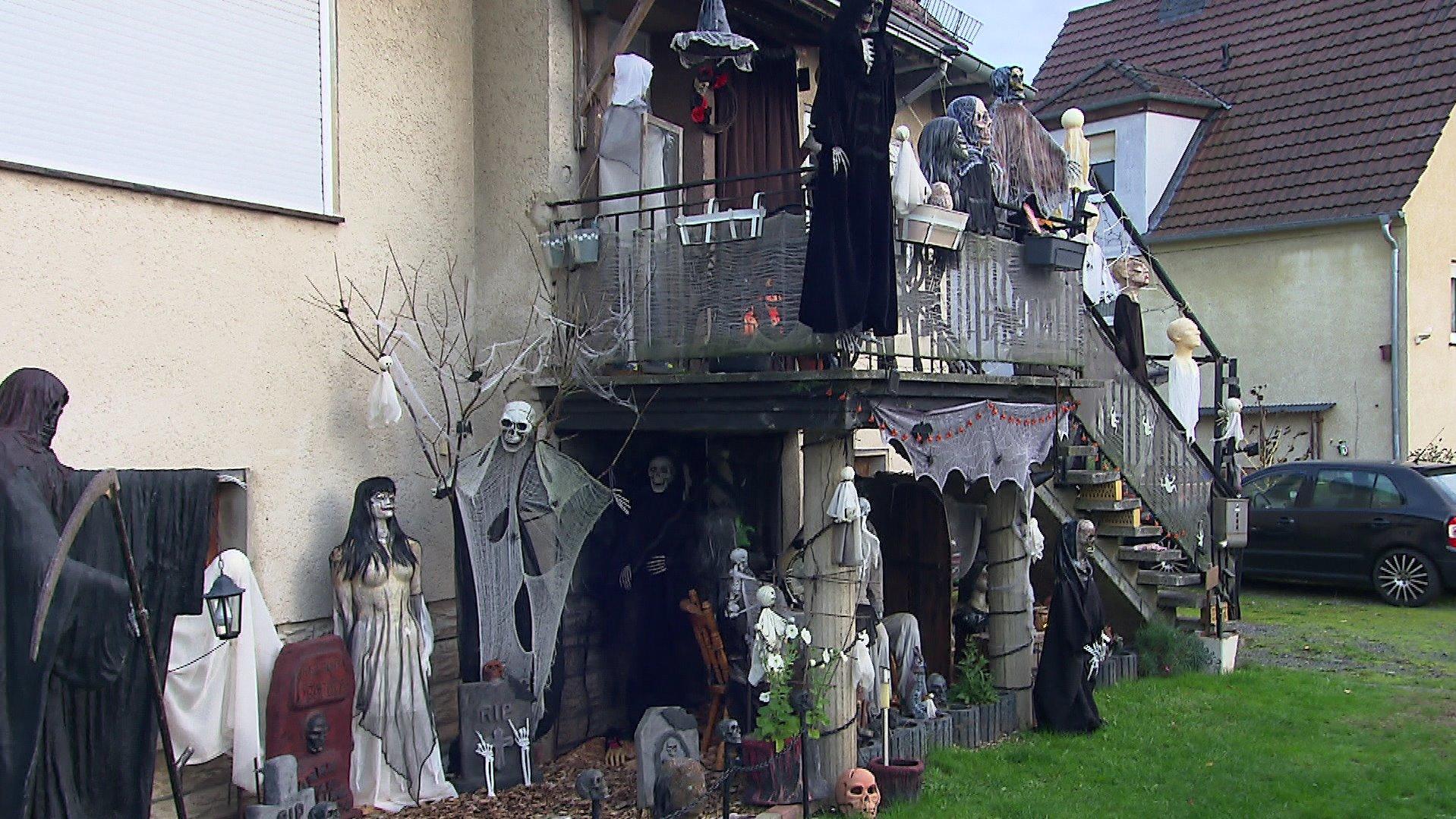 BorkenGombeth Claudia Schneiders HorrorHaus gruselt die Nachbarschaft