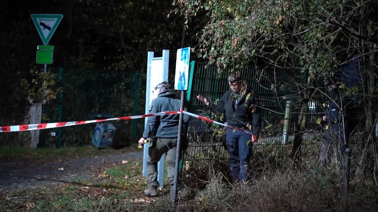 Die Polizei ermittelte umfangreich, durchkämmte die Gegend, befragte Zeugen und kann nun einen Erfolg vermelden: Ein 30 Jahre alter Bekannter der getöteten Johanna K. aus Warendorf wird europaweit gesucht.