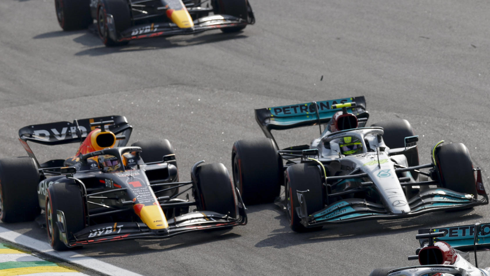 Formel 1 in Abu Dhabi Wer holt sich im Qualifying die letzte Pole des Jahres?