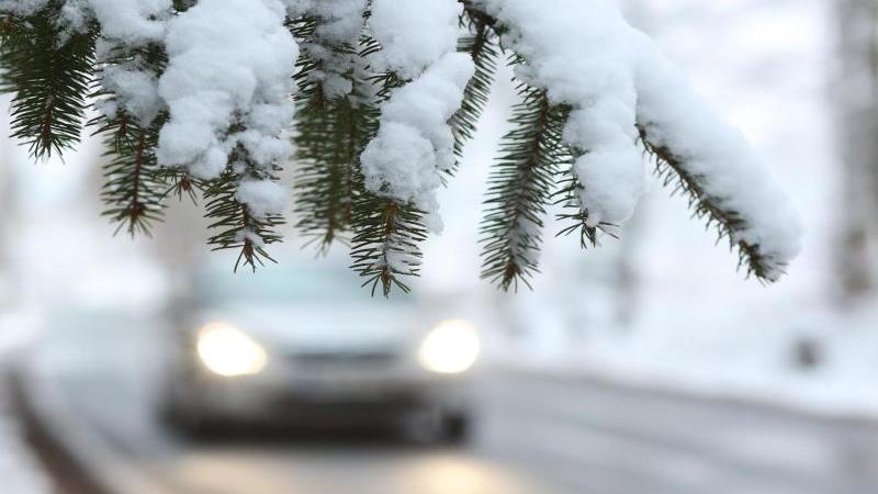 Auto winterfest machen: Checkliste und Bußgelder im Winter