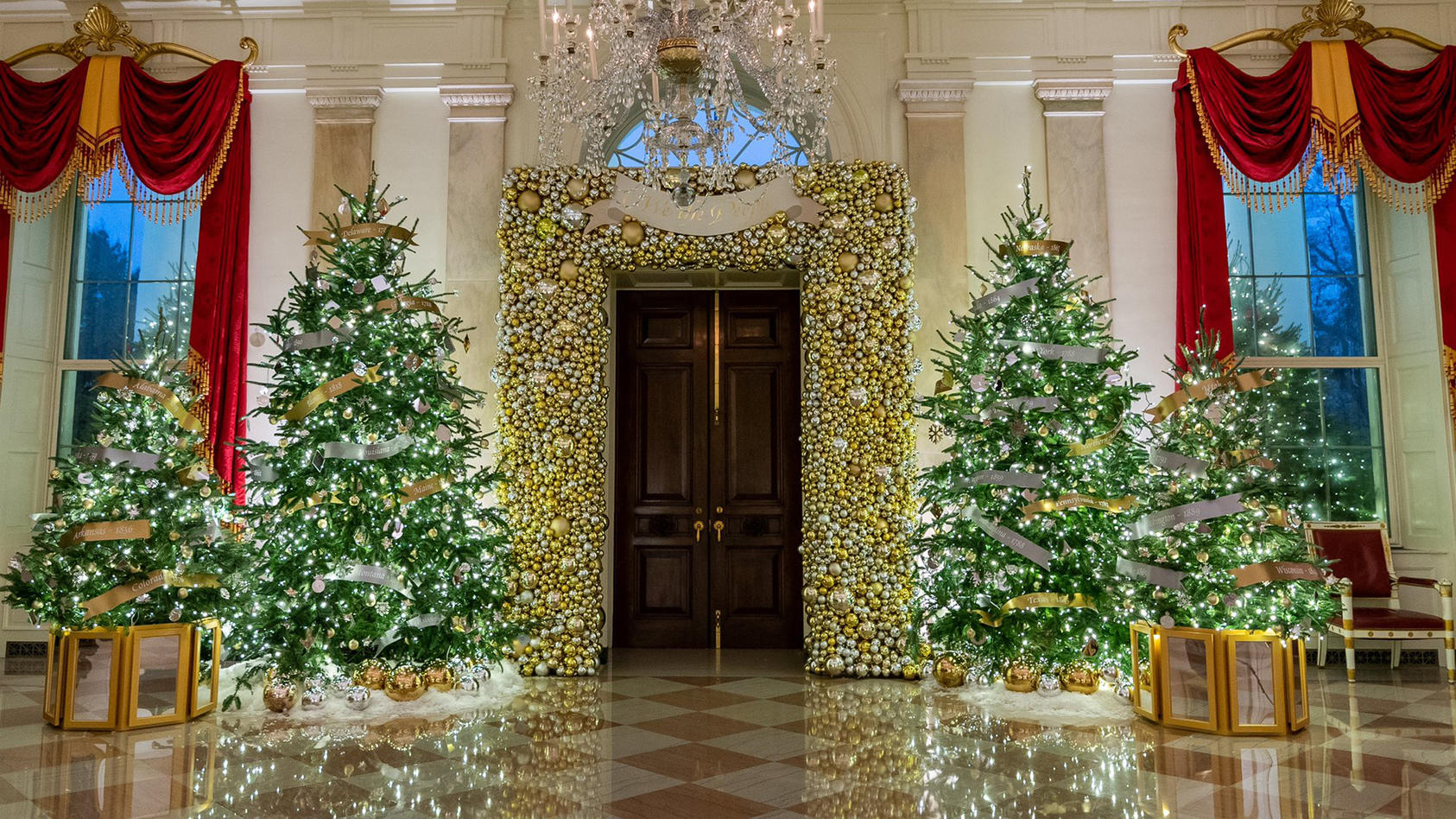 November 28, 2022, Washington, District Of Columbia, USA: Holiday decorations in the Grand Foyer are seen at the White House in Washington. The First Family is celebrating their fourth Christmas in the White House. The theme of this year is 'We the P