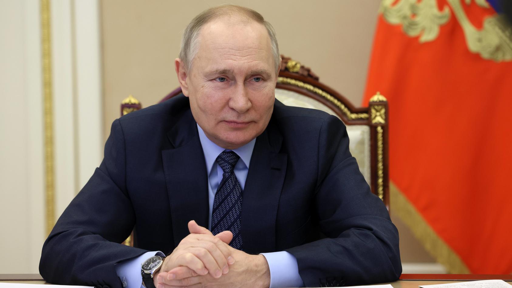  Russia Putin Social Facilities Opening 8327001 30.11.2022 Russian President Vladimir Putin attends an opening of social facilities in various regions that were built or overhauled as part of federal and regional development programmes, via a video c