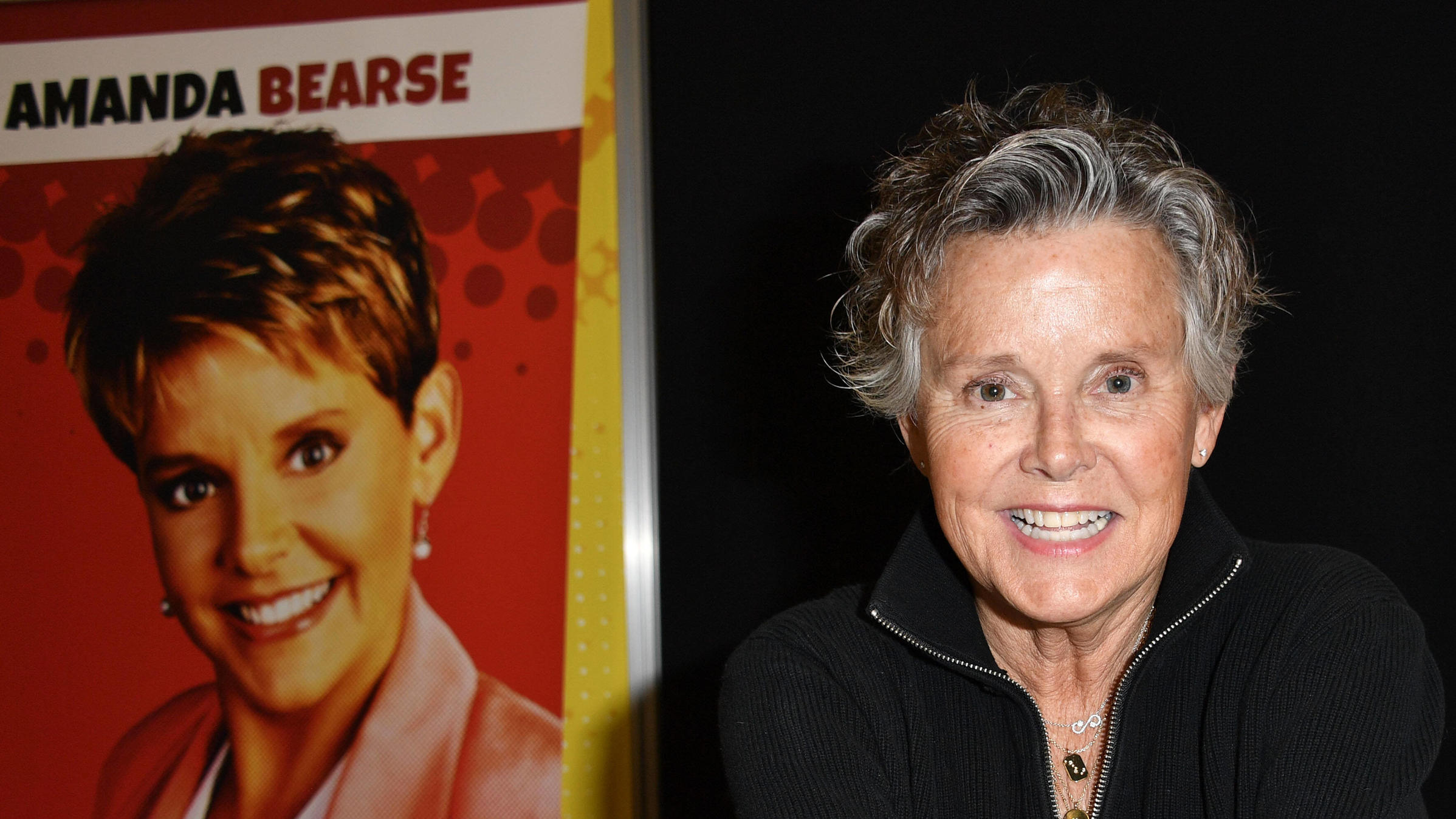  Amanda Bearse auf der German Comic Con Winter Edition in der Messe Dortmund. Dortmund, 03.12.2022 *** Amanda Bearse at the German Comic Con Winter Edition at the Messe Dortmund Dortmund, 03 12 2022 Foto:xN.xKubelkax/xFuturexImage