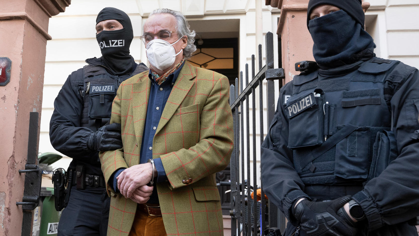 Razzia gegen Reichsbürger-Szene in Frankfurt: Festnahme Heinrich XIII Prinz Reuß 