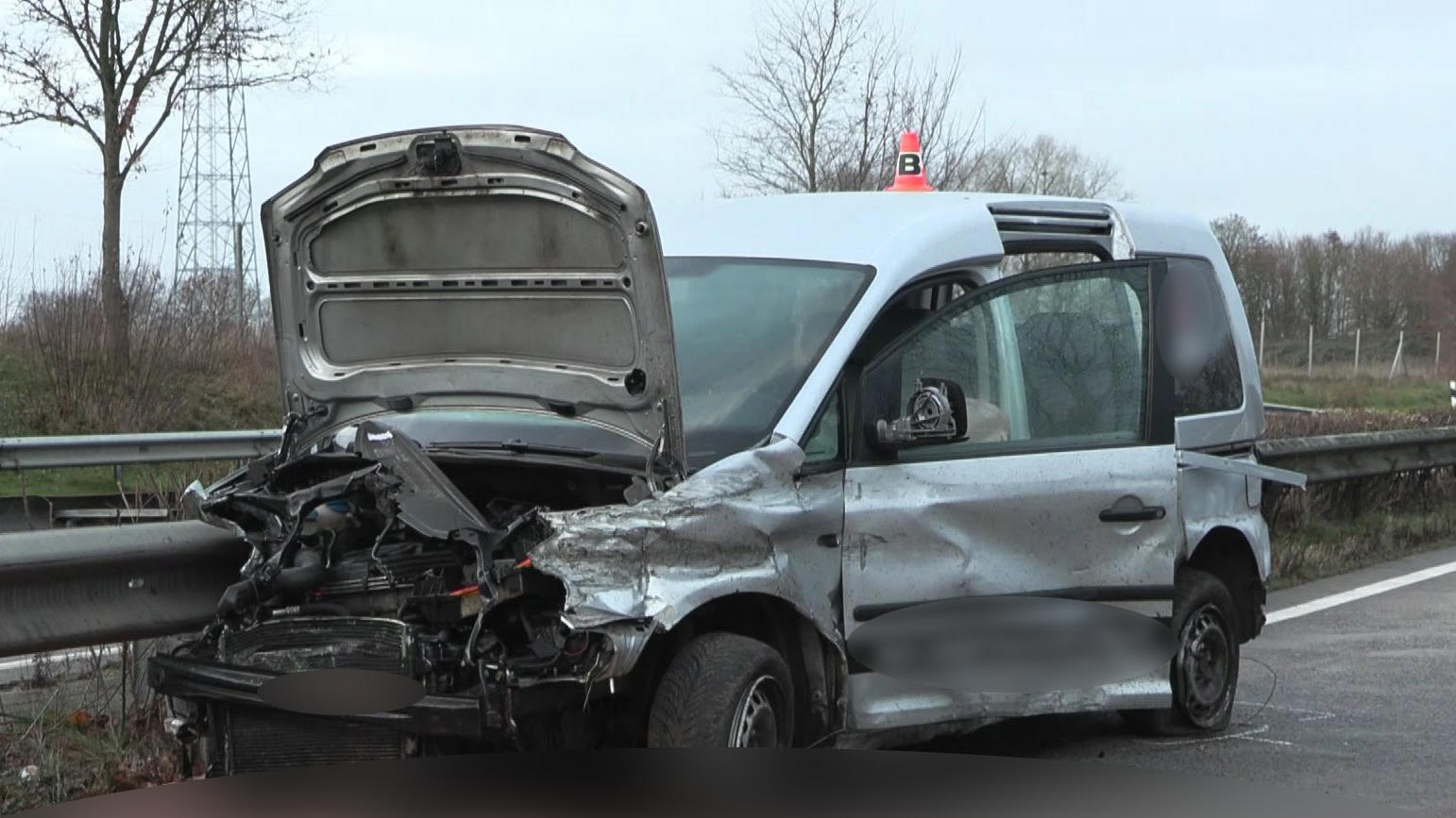 Verkehrsunfall Bei Bremerhaven: Schwerer Unfall Auf A27 - Zwei Menschen Tot