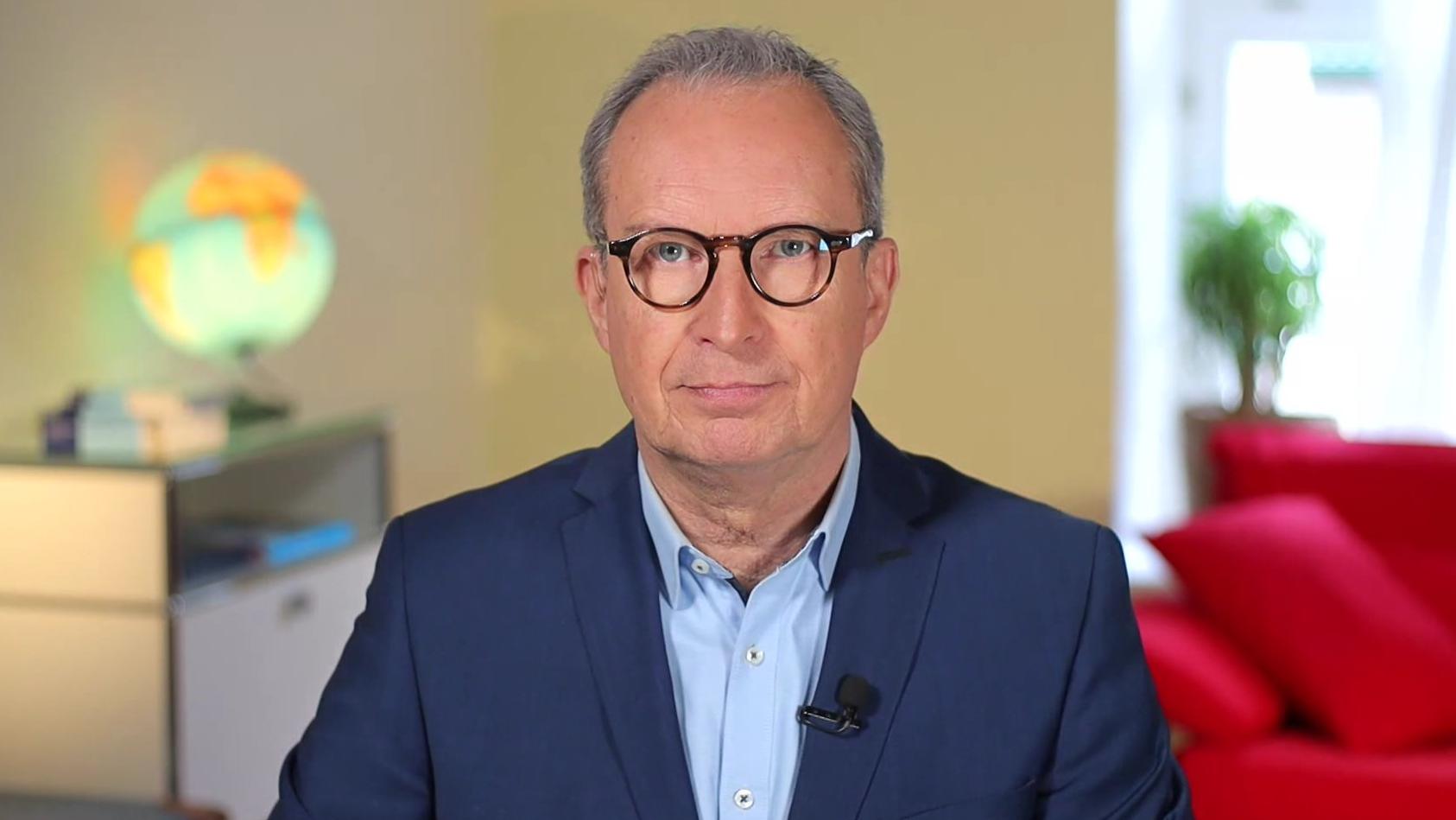 Dr. Christoph Specht schätzt die Lage im RTL-Interview ein.
