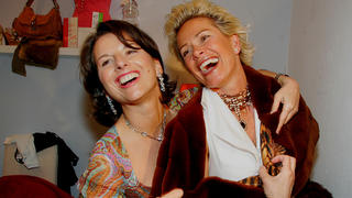 Claudia Obert und Claudia Effenberg bei einem Cocktail-Event 2006. bei "Lean Selling " in Berlin.