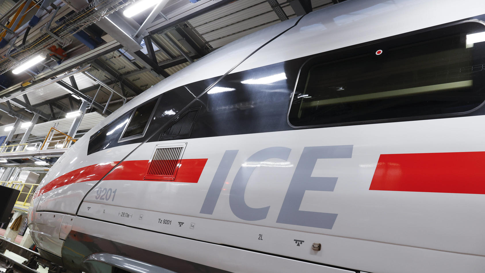 die-gemeinsame-reise-im-fernverkehr-endete-unverhofft