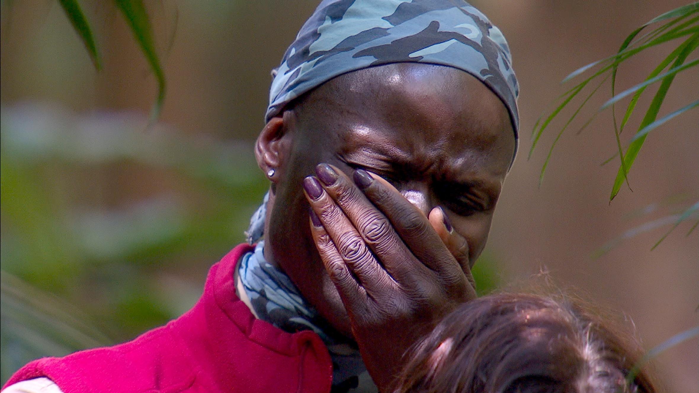 IBES 2023: Janas rührende Geschichte bringt auch Mitcamper Papis Loveday zum Weinen.