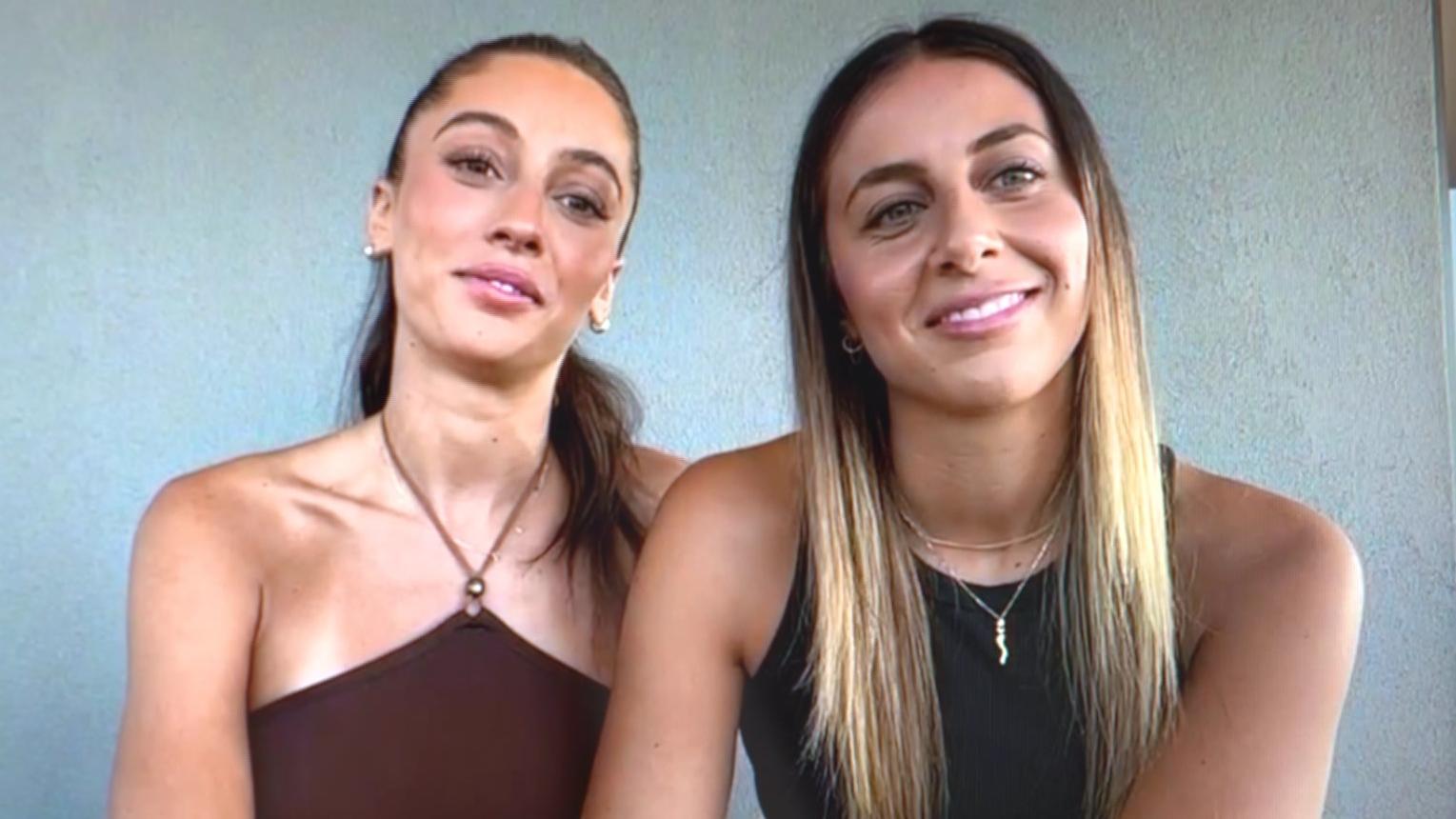 Tessa Bona (rechts) und Freundin Phoebe im RTL-Interview