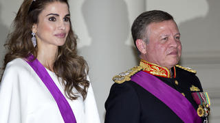 Königin Rania von Jordanien hat ihrem Mann das wohl schönste Geburtstagsgeschenk gemacht.