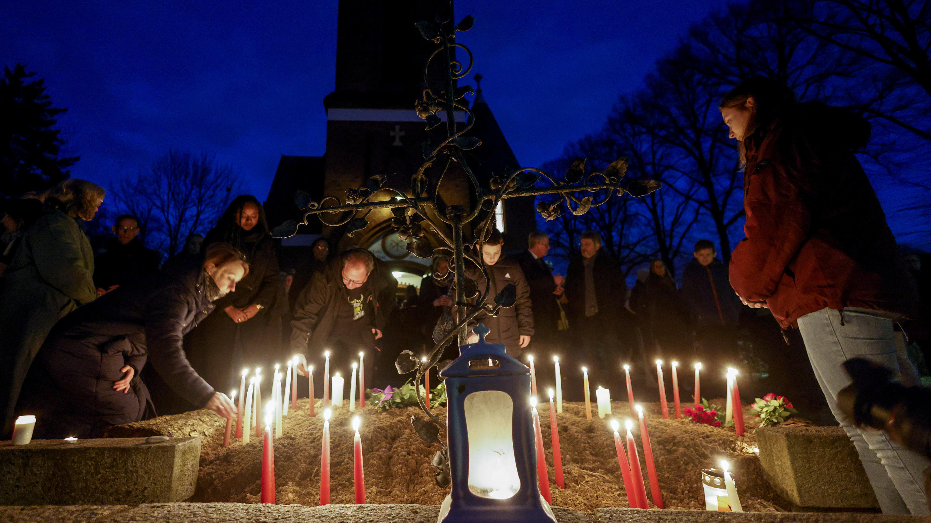 Messerattacke In Brokstedt: Mehr Als 20 Ermittlungsverfahren Gegen ...