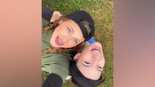 Hunter Nelson und ihre Halbschwester Gracie