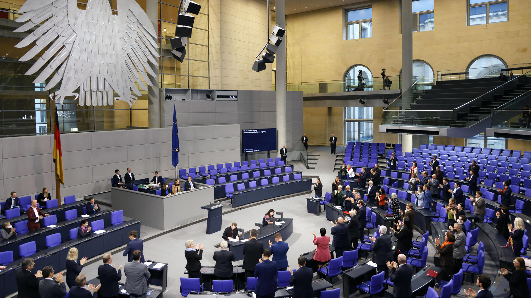  77. Sitzung des Deutschen Bundestages im Reichstagsgebäude. Berlin, 16.12.2022 *** 77 Session of the German Bundestag in the Reichstag building Berlin, 16 12 2022 Foto:xJ.xMWx/xFuturexImage