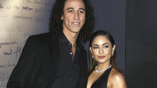 Cole Tucker und Vanessa Hudgens sollen sich verlobt haben.