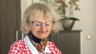 Heidrun Heuer ist mit 58 Jahren die aktuell älteste Progerie-Patientin weltweit.