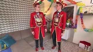 Sven und Kai aus Mörfelden-Walldorf kostümiert als Prinzenpaar