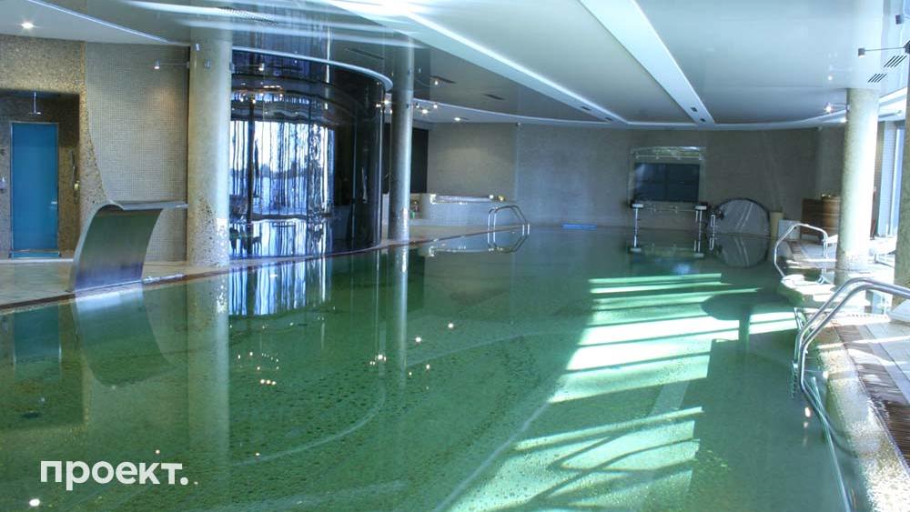 25-Meter langer Pool im Wellnessbereich von Wladimir Putins Luxus-Residenz