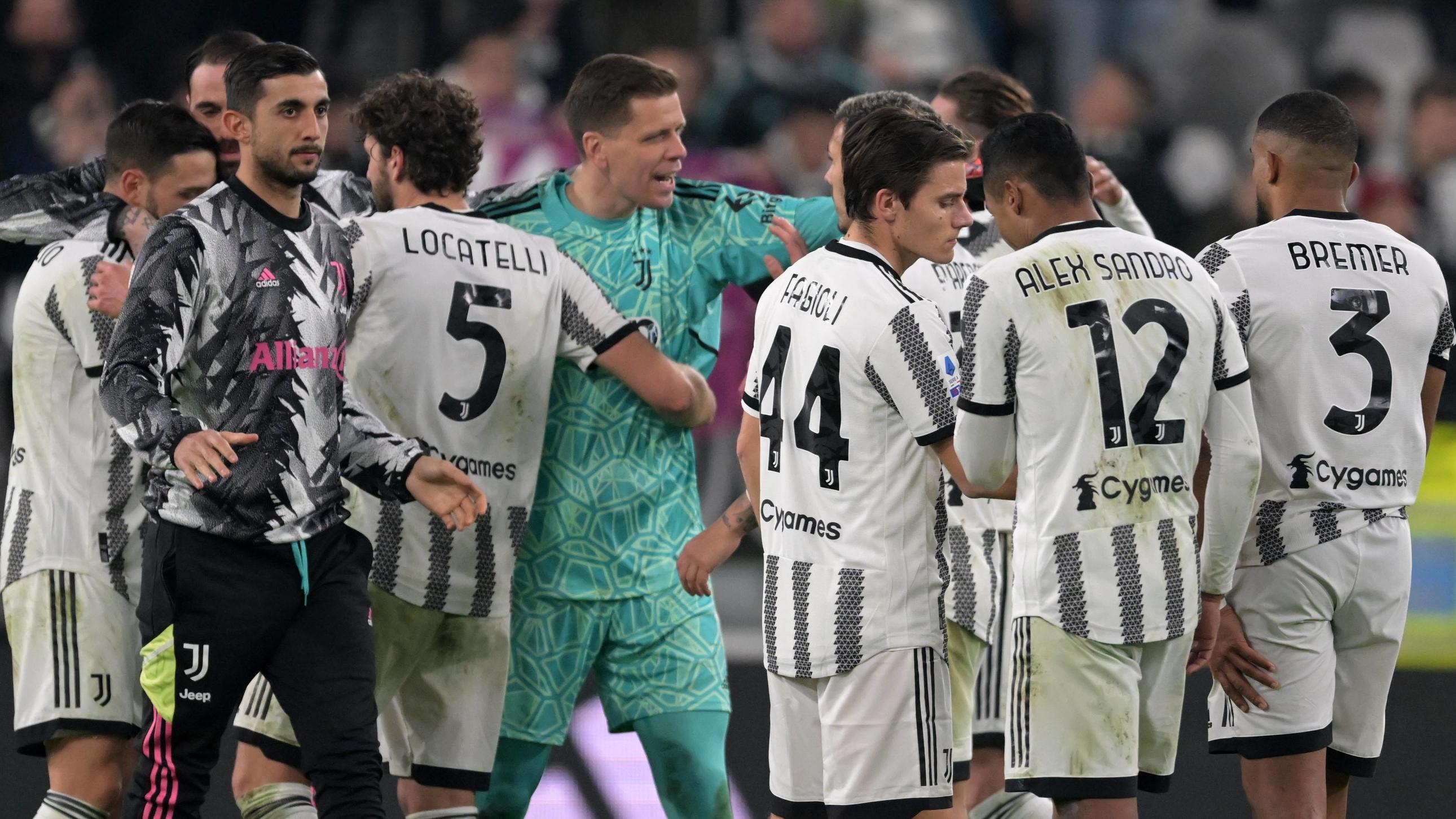TURIN - Juventus celebrates victory during the Italian Serie A match between Juventus FC and ACF Fiorentina at Allianz Stadium on February 12, 2023 in Turin, Italy. AP Dutch Height GERRIT OF COLOGNE Serie A Italy 2022/2023 xVIxANPxSportx/xGerritxvanx