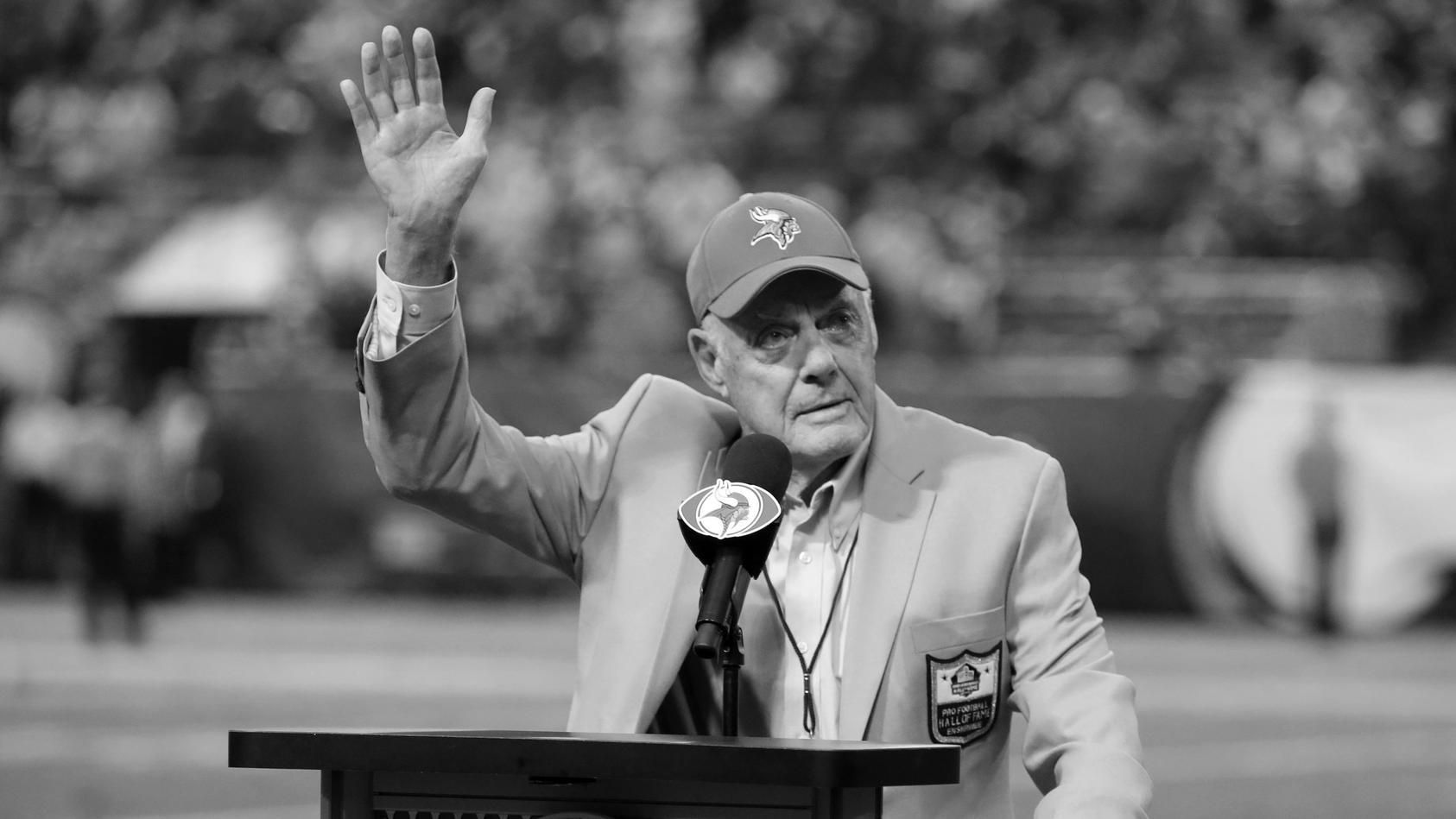 Former Minnesota Vikings Hall of Fame coach Bud Grant waves a final goodbye to the Metrodome during ceremonies following the Vikings NFL football against the Detroit Lions, Sunday, Dec. 29, 2013, in Minneapolis. Grant, the stoic and demanding Hall of