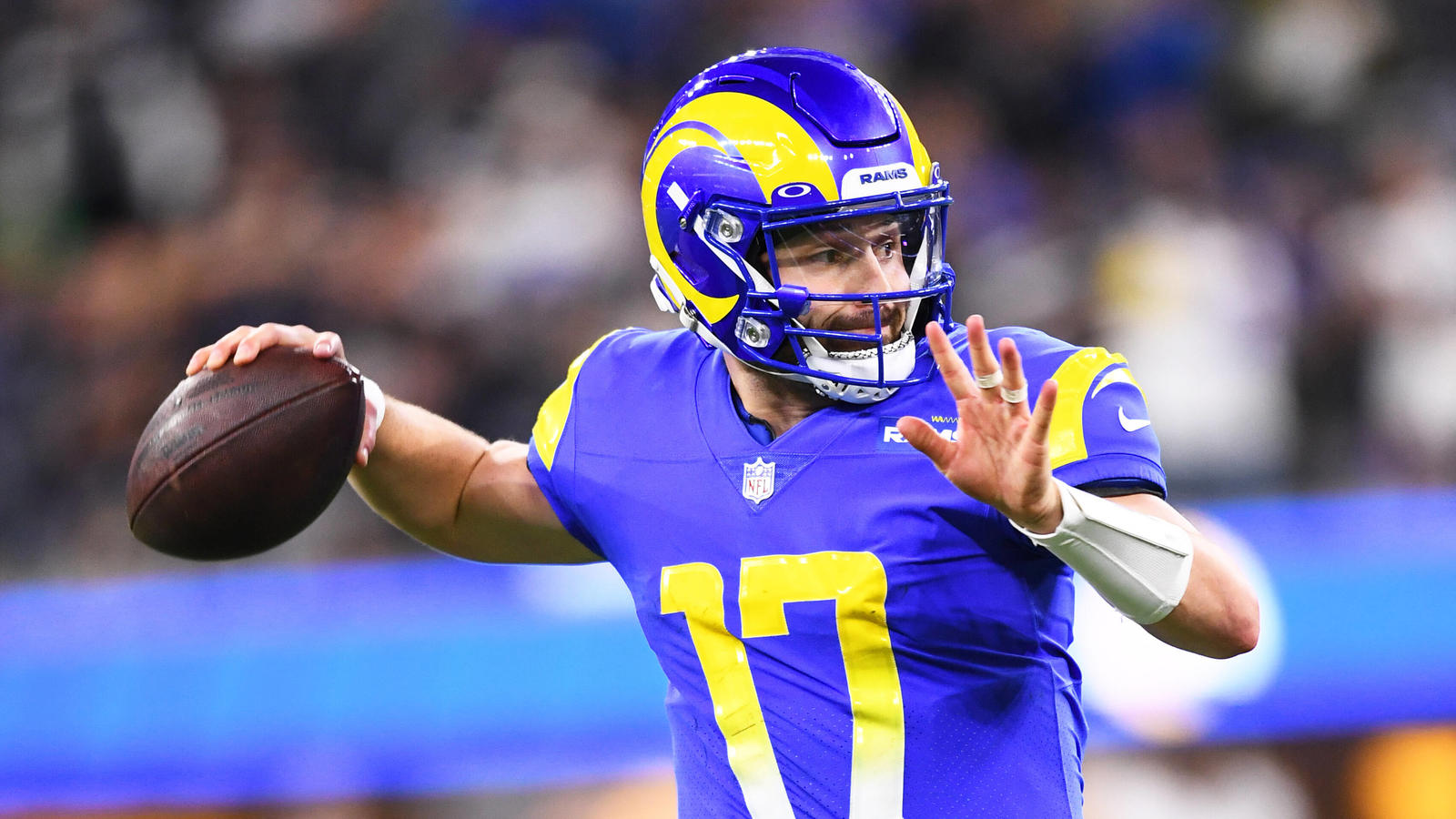 INGLEWOOD, CA - DECEMBER 08: Los Angeles Rams quarterback Baker Mayfield 17 throws a pass during the NFL, American Football Herren, USA game between the Las Vegas Raiders and the Los Angeles Rams on December 8, 2022, at SoFi Stadium in Inglewood, CA.