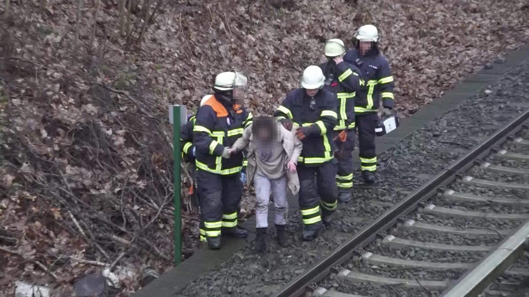 Mehrere Rettungskräfte wurden alarmiert.