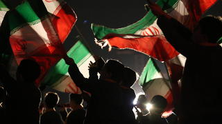 News Bilder des Tages February 10, 2023, Tehran, Tehran, Iran: Iranian students wave Iranian flags next to Azadi Freedom Tower during celebrations marking the anniversary of Iran s 1979 Islamic Revolution in Tehran, Iran, February 10, 2023. The government still insists on celebrating the anniversary of the Islamic Revolution despite the monthslong anti-government protests after a young woman s death under the morality police custody, which morphed into calls for a new revolution in the country. Tehran Iran - ZUMAf146 20230210_zip_f146_016 Copyright: xRouzbehxFouladix