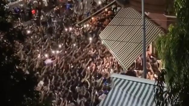 polizei-muss-zur-hilfe-eilen-fan-massen-crashen-messi-familienessen