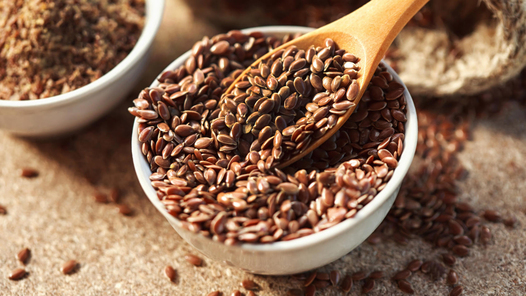 Superfood für Verdauung & Co. - Jeden Tag Leinsamen? Das passiert!
