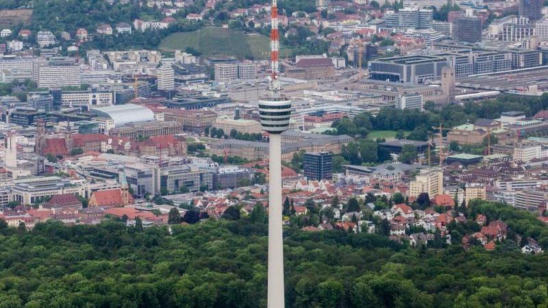 Der Fernsehturm und die Innenstadt von Stuttgart