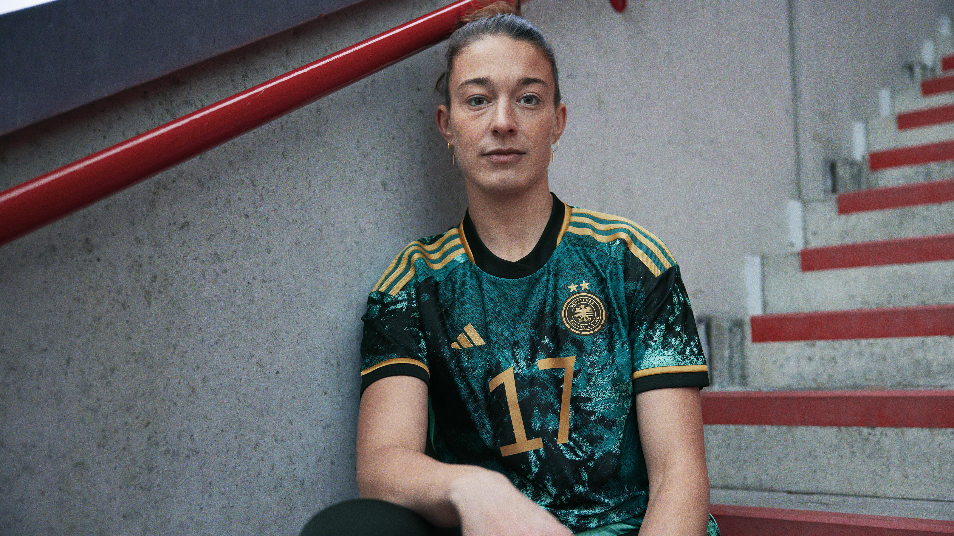 Design für die deutschen Wälder: DFB-Frauen mit neuem Auswärtstrikot