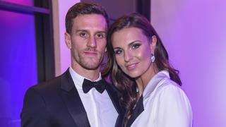 Simon Zoller und Laura Wontorra sind seit 2016 verheiratet. Jetzt soll die kirchliche Trauung folgen.