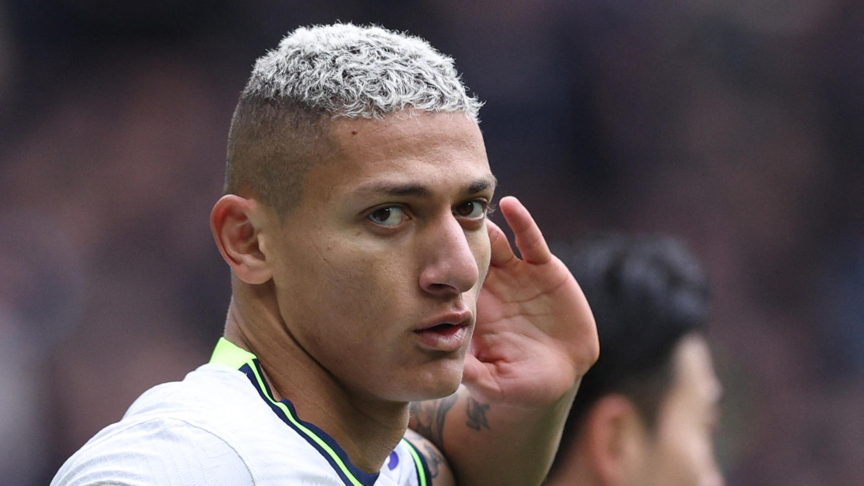 bei-den-sex-geruchten-horte-auch-richarlison-ganz-genau-hin