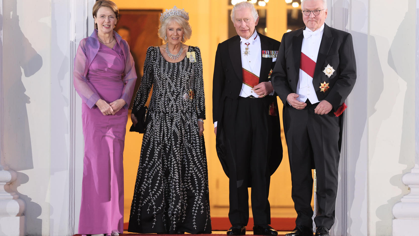 Royales Staatsbankett - Königin Camilla funkelt mit bedeutungsschwerer Tiara