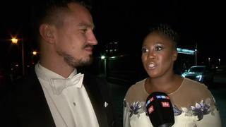 Evgenij Voznyuk und Motsi Mabuse berichten von ihrem Abend mit König Charles.