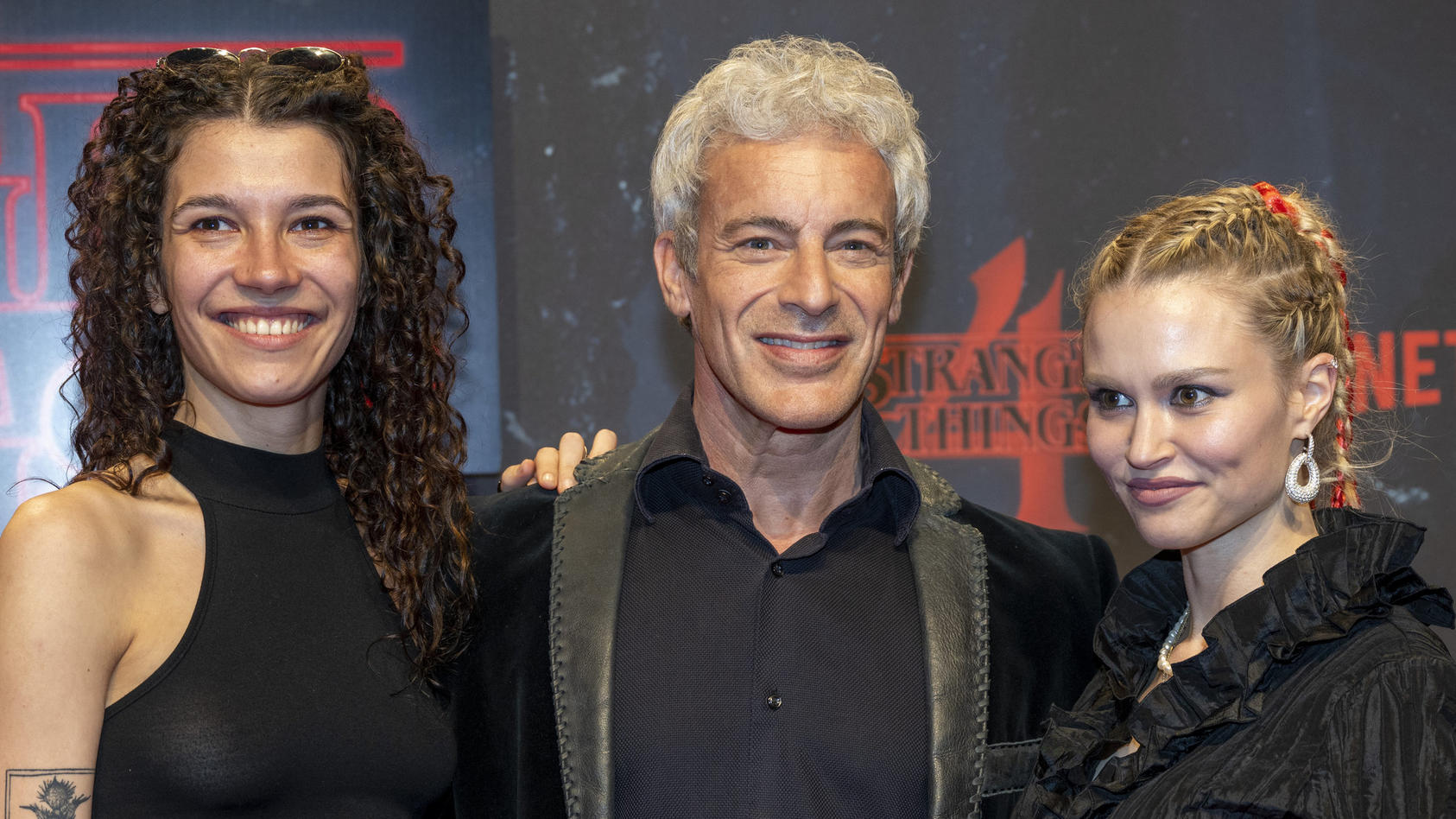 gedeon-burkhard-mit-seinen-madels-sasha-veduta-l-und-ann-britt-dittmar