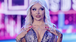 Rapperin Katja Krasavice steht auf der BÃ¼hne bei der zweiten Live-Sendung der Castingshow Deutschland sucht den Superstar 20 . Die RTL-Castingshow Deutschland sucht den Superstar DSDS findet in diesem Jahr zum 20. Mal statt. KÃ¶ln, 08.04.2023 NRW Deutschland *** Rapper Katja Krasavice is on stage at the second live broadcast of the casting show Deutschland sucht den Superstar 20 The RTL casting show Deutschland sucht den Superstar DSDS takes place this year for the 20th time Cologne, 08 04 2023 NRW Germany Copyright: xChristophxHardtx