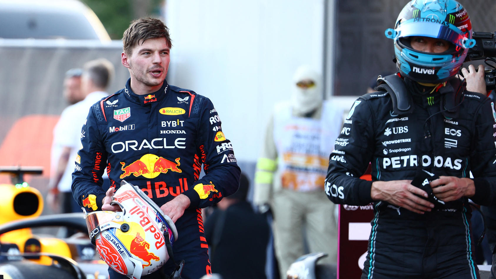 max-verstappen-war-nach-dem-baku-sprint-nicht-gut-auf-george-russell-zu-sprechen