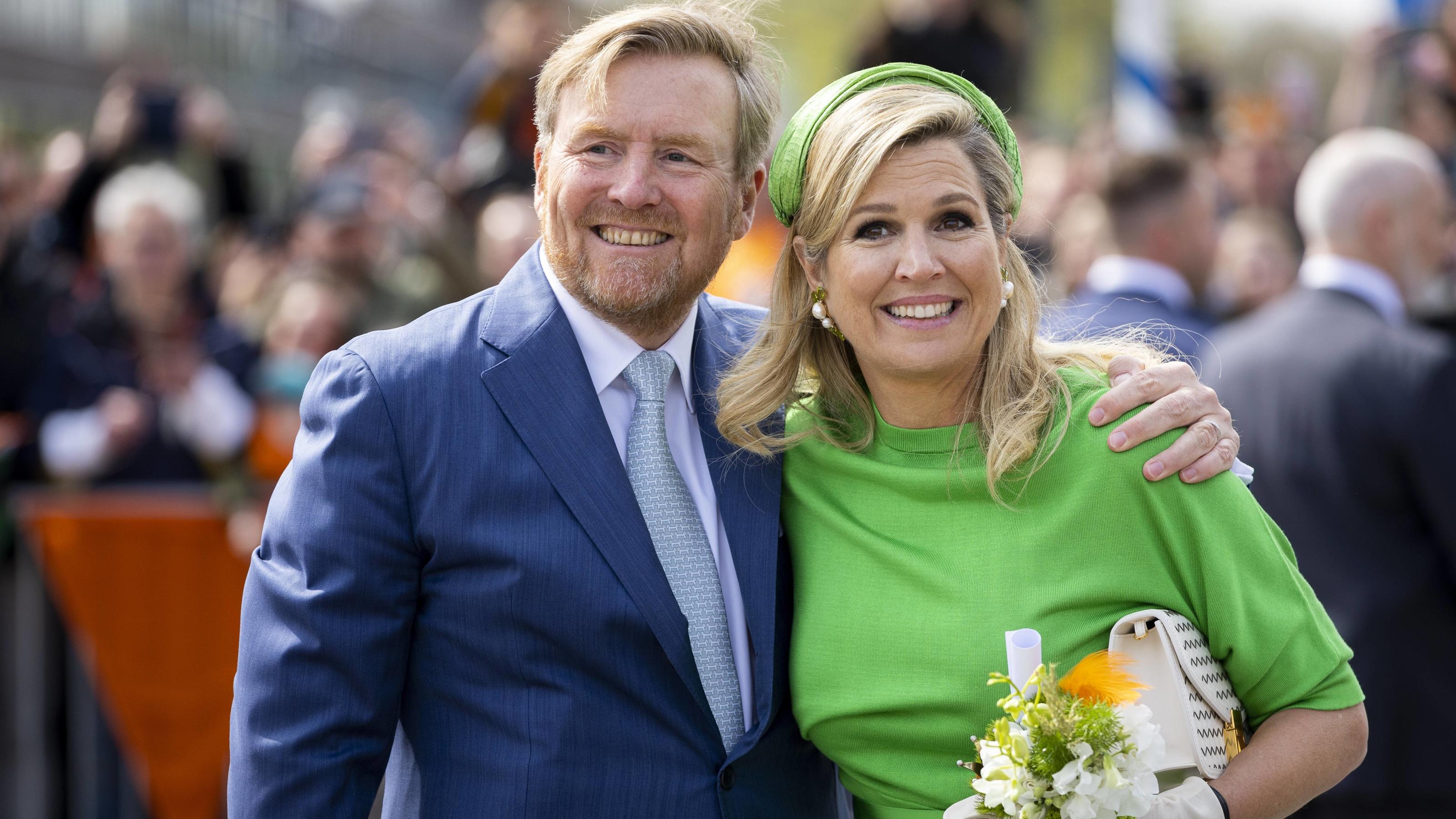 König Willem-Alexander und Königin Máxima der Niederlande sind nur ein gekröntes Pärchen bei der Krönung von Charles. 