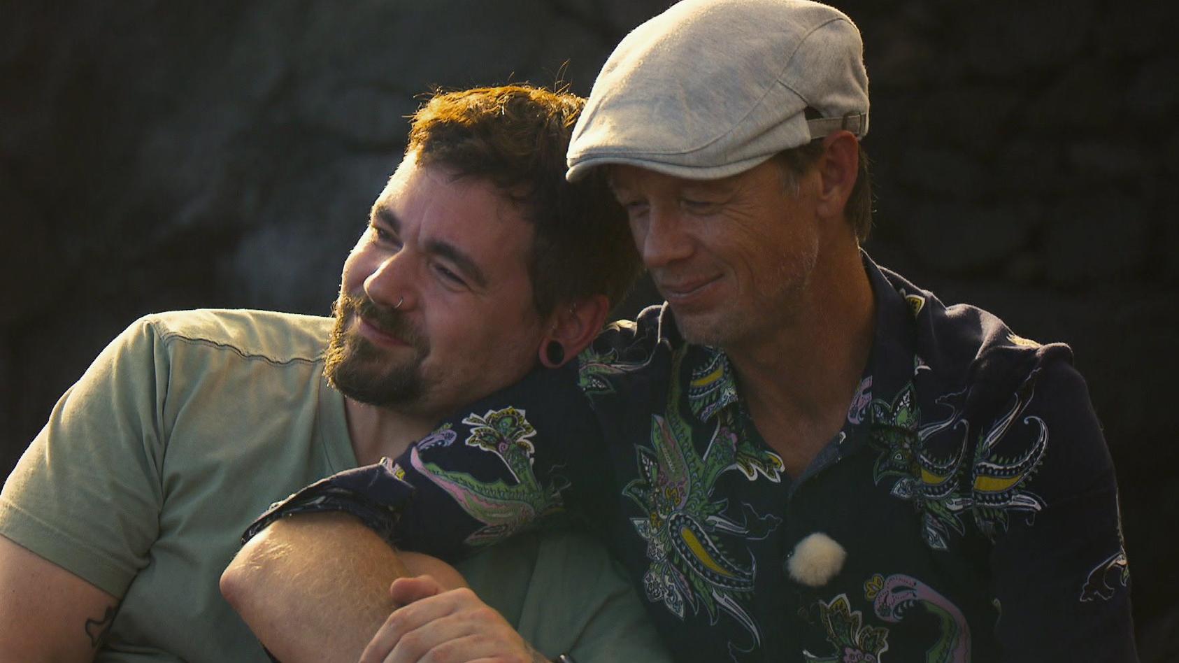nach-fummel-fauxpas-strand-schmuserei-bei-basti-und-heiko