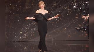 Deutscher Filmpreis: Heike Makatsch glänzt mit Schleifen-Outfit