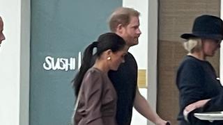 Herzogin Meghan und Prinz Harry beim Besuch eines Sushi-Restaurants