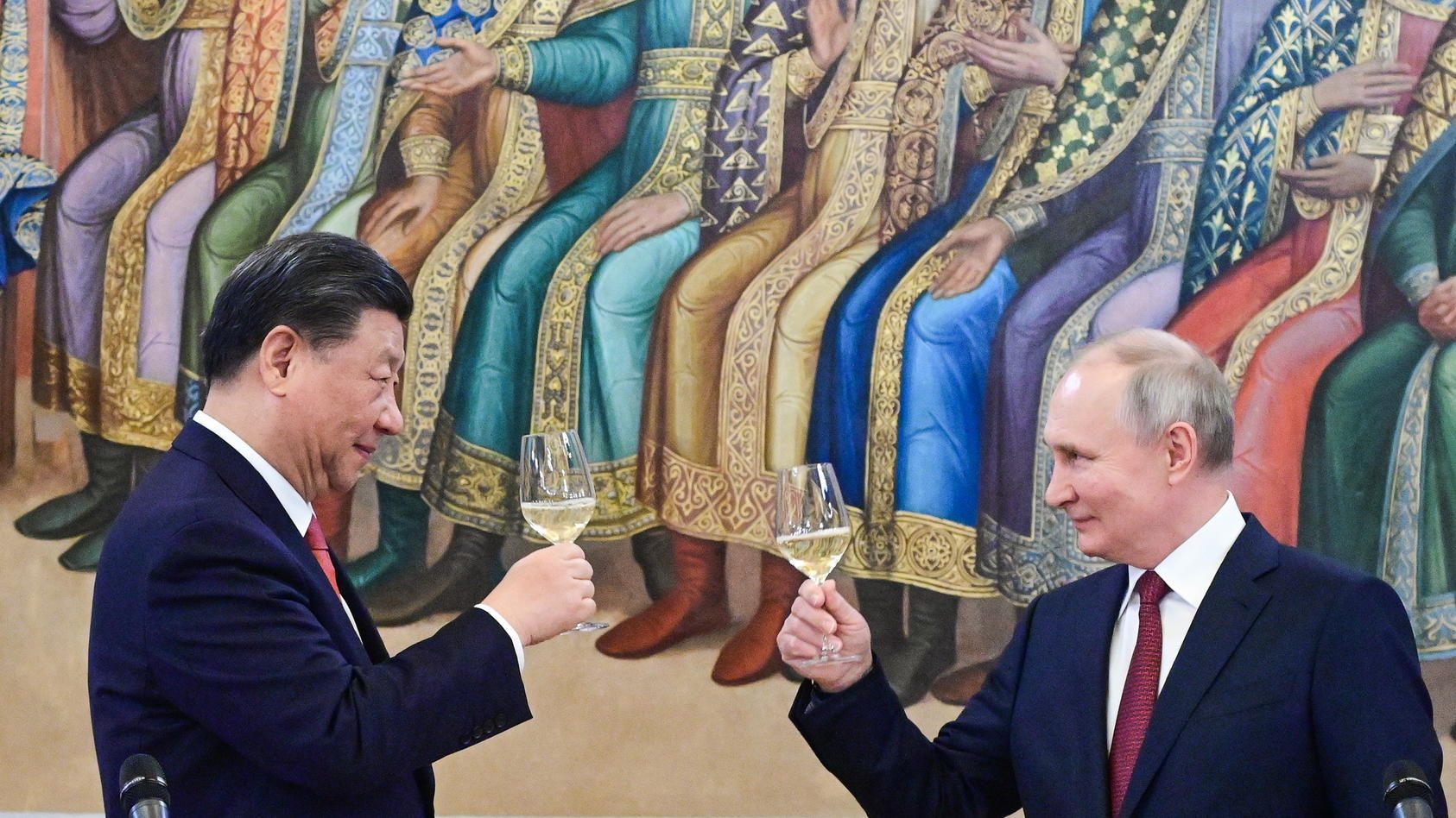 ziemlich-beste-freunde-chinas-staatschef-xi-beim-besuch-in-moskau-mit-russlands-prasident-wladimir-putin