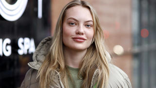 Cheyenne Ochsenknecht bei der Abfahrt zu den Dreharbeiten der RTL-Tanzshow Let s Dance 2022 in den MMC-Studios in KÃ¶ln Ossendorf. KÃ¶ln, 25.02.2022 *** Cheyenne Ochsenknecht leaving for the filming of the RTL dance show Let s Dance 2022 at the MMC Studios in Cologne Ossendorf Cologne, 25 02 2022 Foto:xC.xHardtx/xFuturexImage