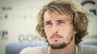 22.05.2023, Schweiz, Genf: Tennis: ATP-Tour - Genf, Einzel, Herren, Pressekonferenz: Alexander Zverev aus Deutschland nimmt an einer Pressekonferenz teil. Struff hat Olympiasieger Zverev vor den French Open als deutsche Nummer eins in der Tennis-Weltrangliste abgelöst. Foto: Gabriel Monnet/KEYSTONE/dpa +++ dpa-Bildfunk +++